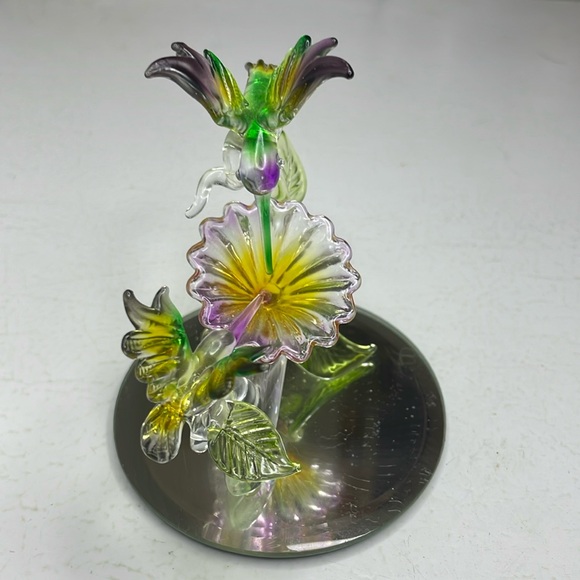 Vintage Beautiful Glass Hummingbirds - Picture 5 of 5